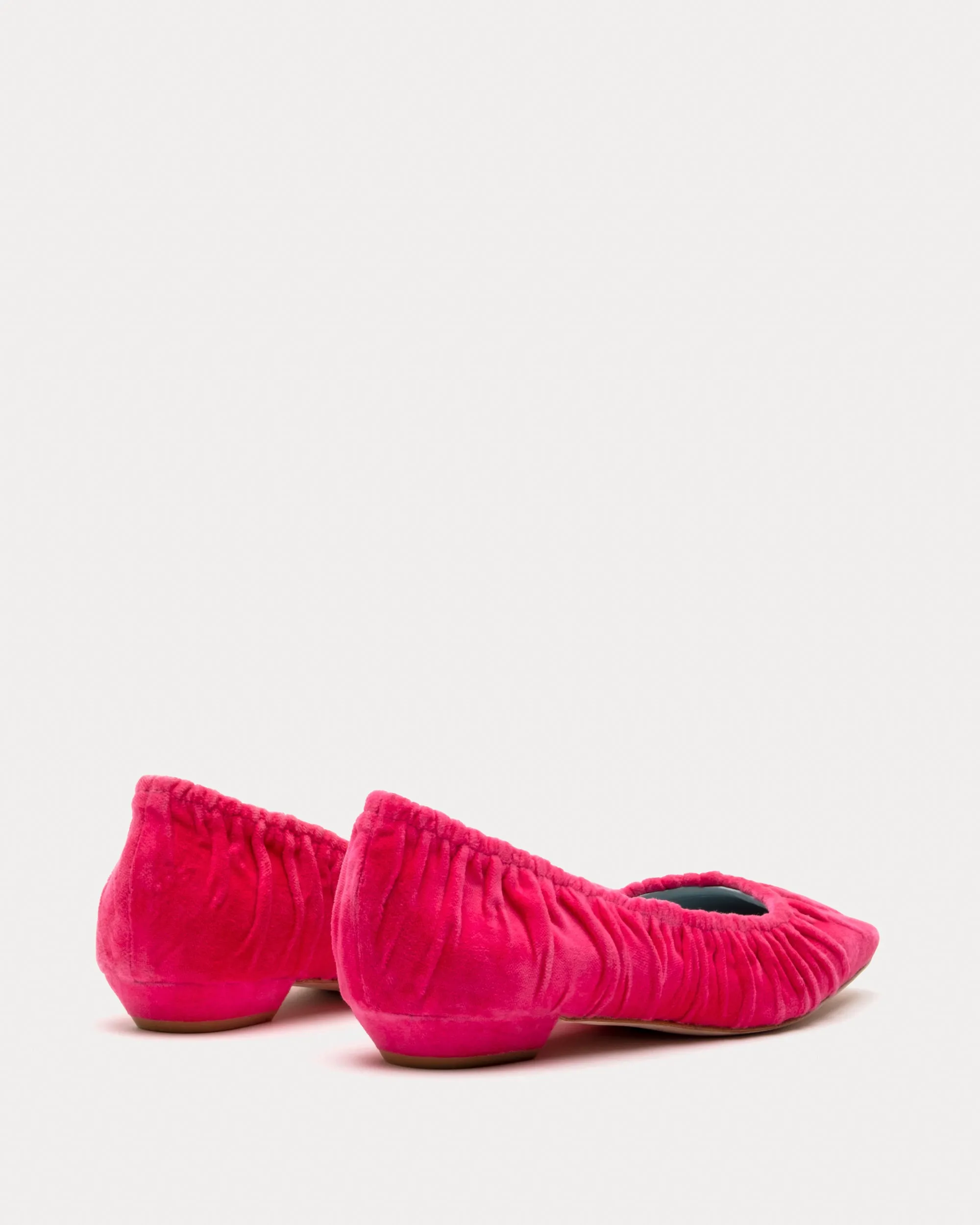 Britta Ruched Flat Velvet Pink