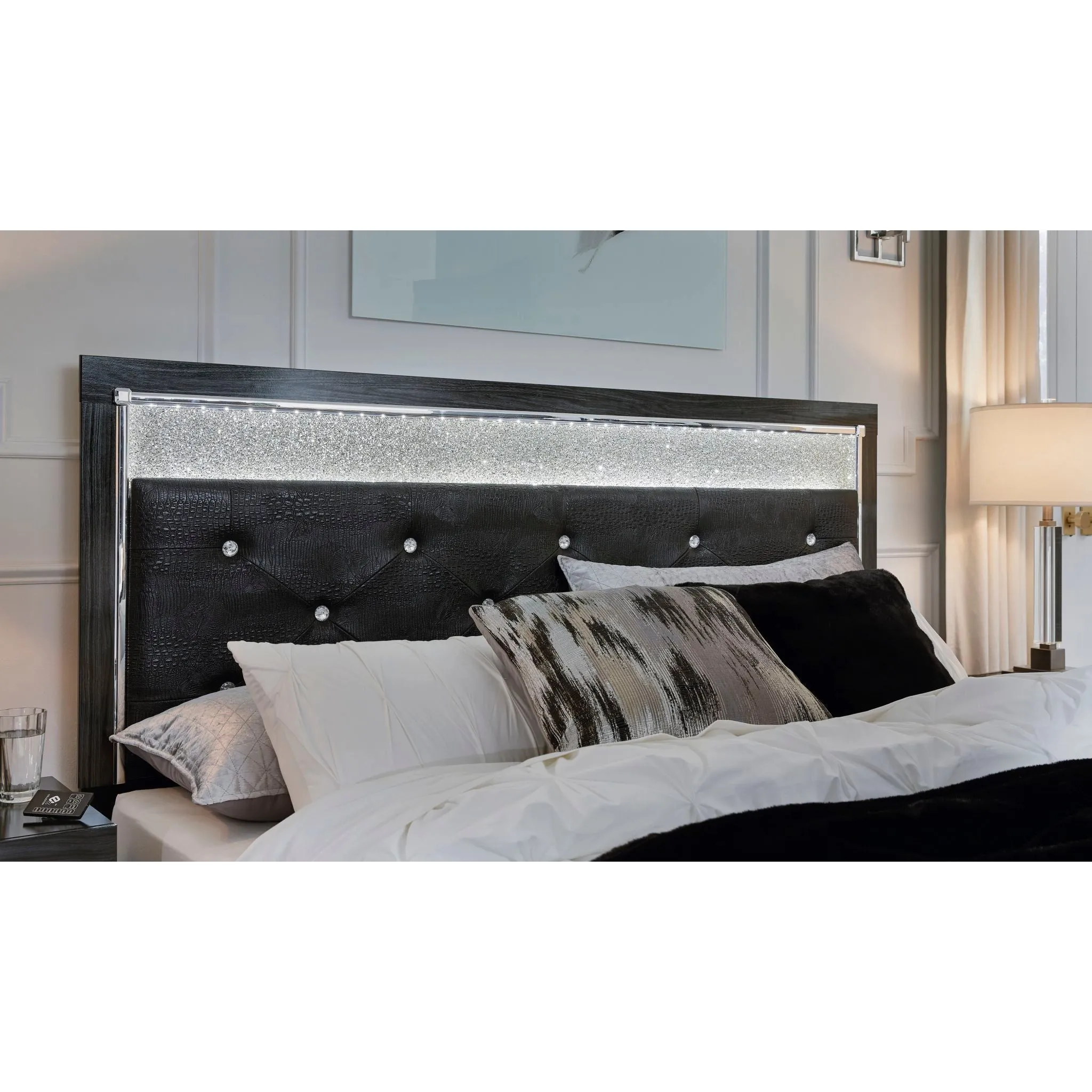 Kaydell Panel Bed