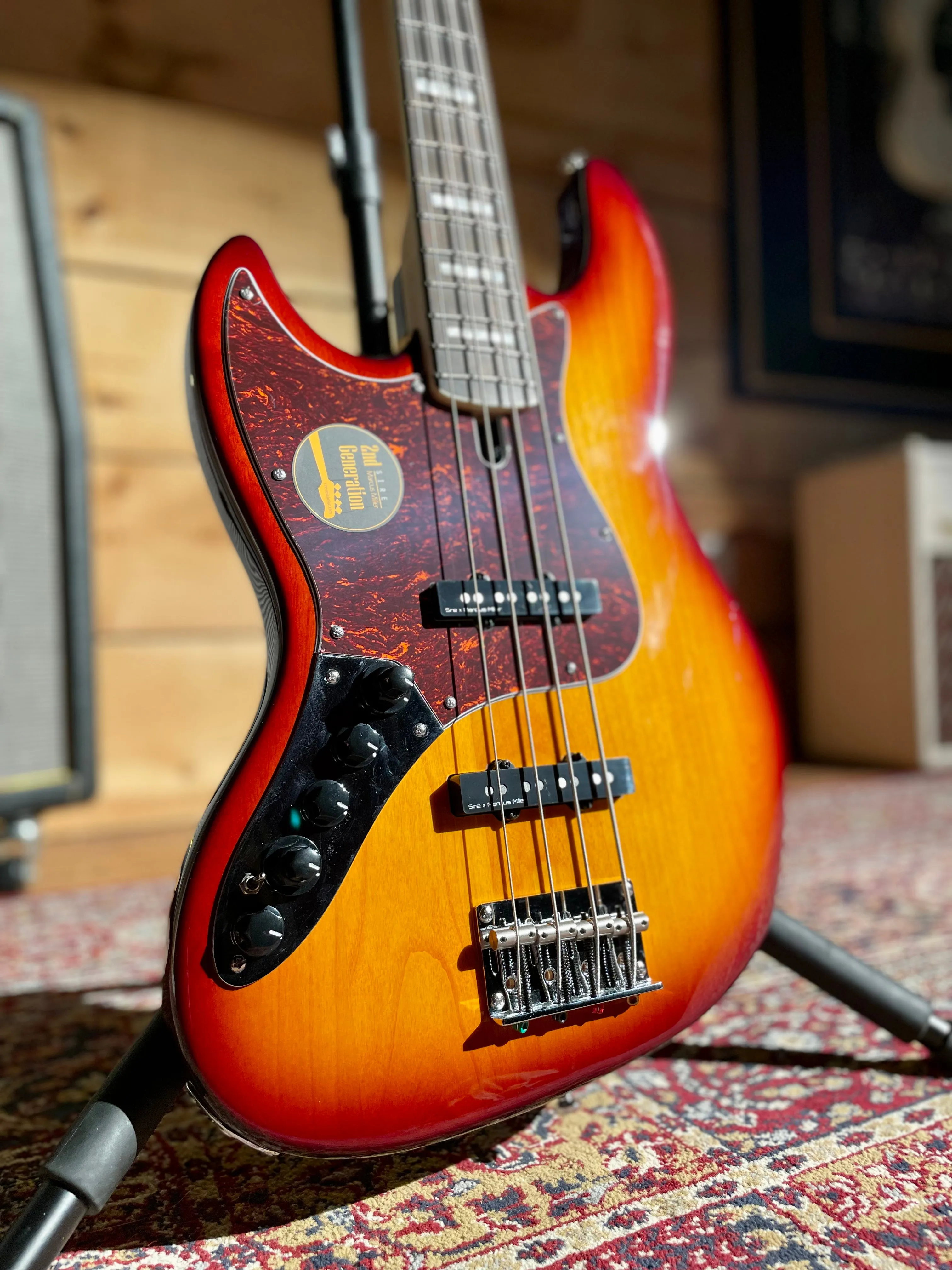 Sire Marcus Miller V7 Alder, Left-Handed, Tobacco Sunburst